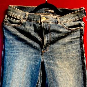 Juniors jeans